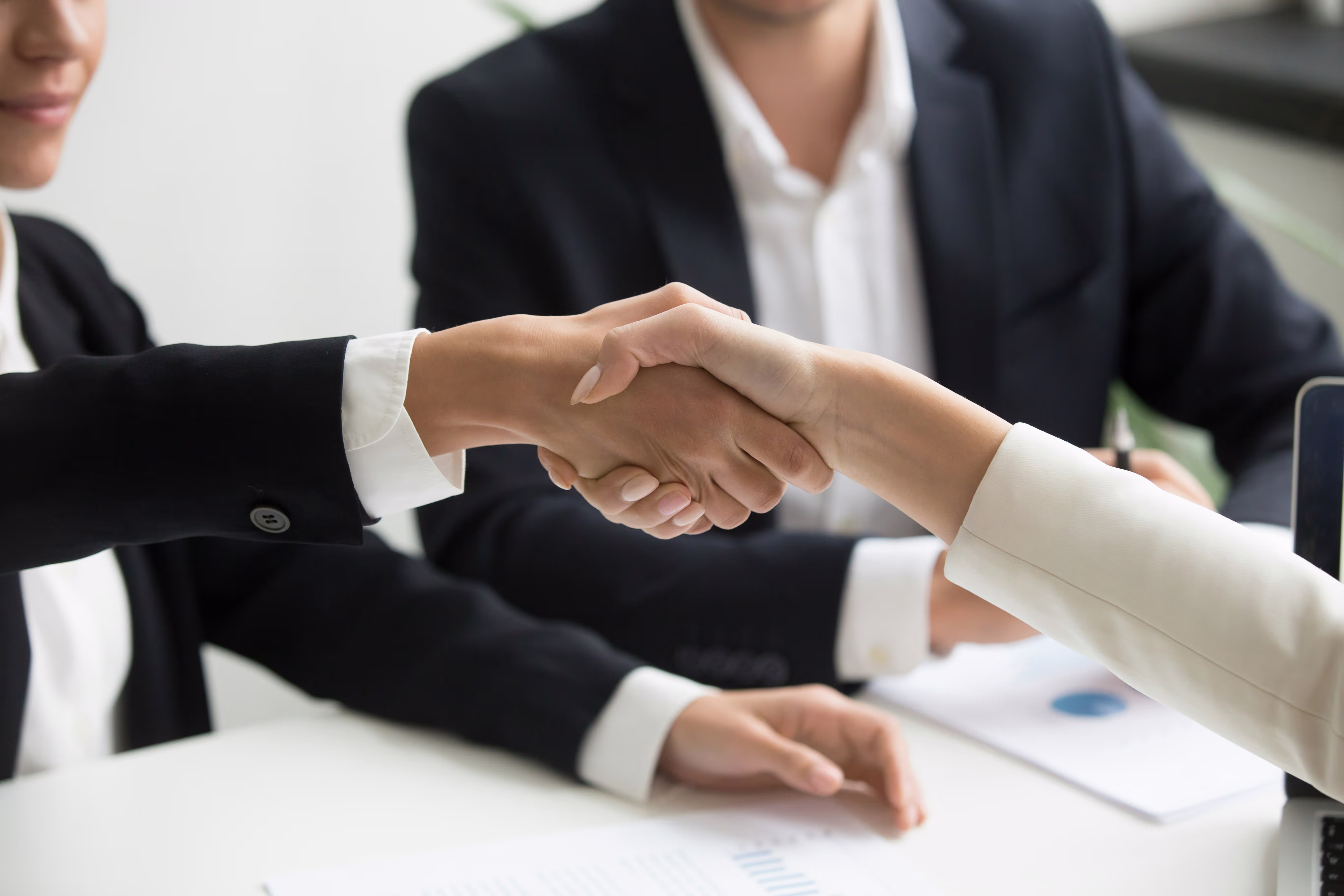 Comment prendre contact avec l'agence choisie?